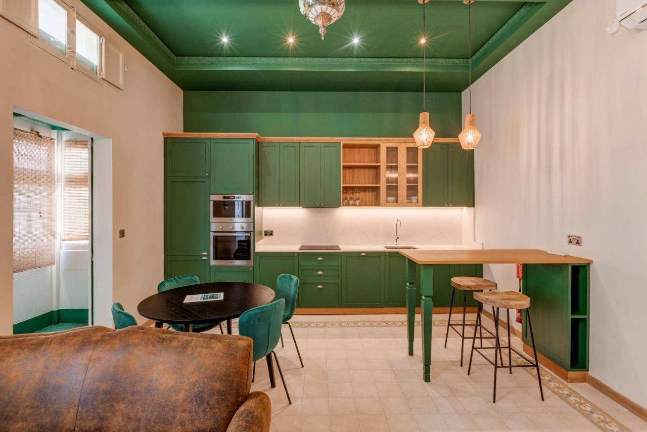 Piju Lux Apartments Слима Экстерьер фото