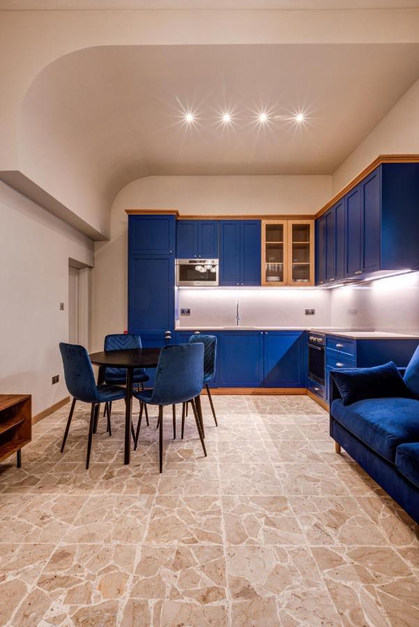 Piju Lux Apartments Слима Экстерьер фото